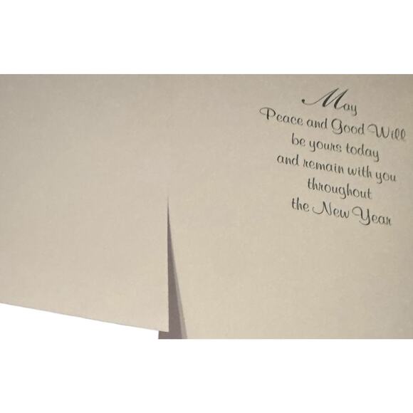 Lot 7 Vintage Christmas Greeting Cards Mixed Designs Envelopes Winter Holiday - Picture 7 of 7